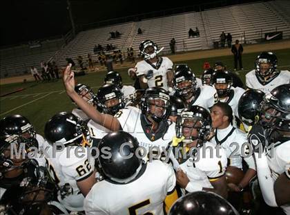 Thumbnail 1 in View Park vs. Animo South Los Angeles (CIF LA City Section D3 Final) photogallery.