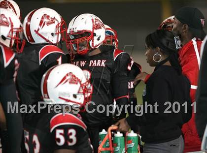 Thumbnail 3 in View Park vs. Animo South Los Angeles (CIF LA City Section D3 Final) photogallery.