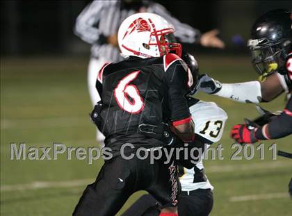 Thumbnail 2 in View Park vs. Animo South Los Angeles (CIF LA City Section D3 Final) photogallery.