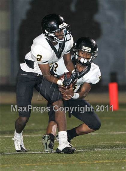 Thumbnail 1 in View Park vs. Animo South Los Angeles (CIF LA City Section D3 Final) photogallery.