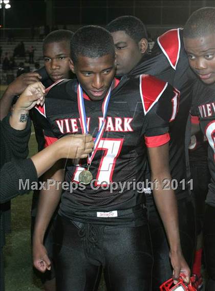 Thumbnail 1 in View Park vs. Animo South Los Angeles (CIF LA City Section D3 Final) photogallery.