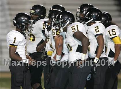 Thumbnail 3 in View Park vs. Animo South Los Angeles (CIF LA City Section D3 Final) photogallery.