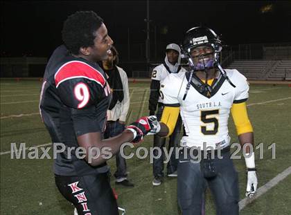 Thumbnail 3 in View Park vs. Animo South Los Angeles (CIF LA City Section D3 Final) photogallery.
