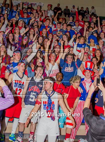 Thumbnail 2 in Jamesville-DeWitt vs. Albertus Magnus (NYSPHSAA Class A Semifinal) photogallery.