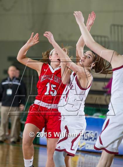 Thumbnail 3 in Jamesville-DeWitt vs. Albertus Magnus (NYSPHSAA Class A Semifinal) photogallery.