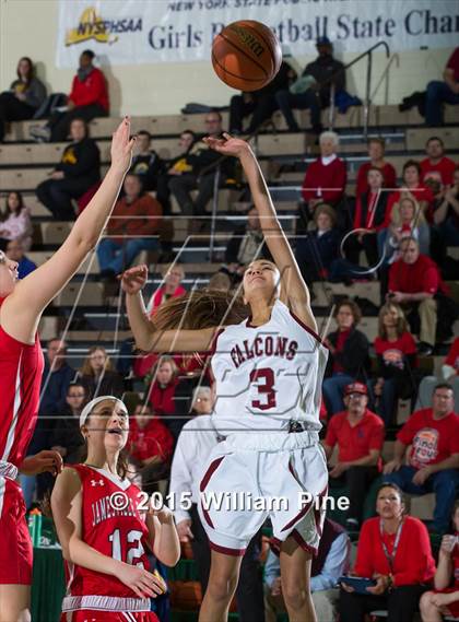 Thumbnail 2 in Jamesville-DeWitt vs. Albertus Magnus (NYSPHSAA Class A Semifinal) photogallery.