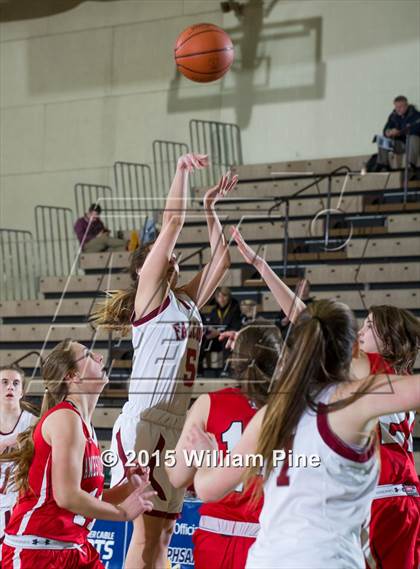 Thumbnail 2 in Jamesville-DeWitt vs. Albertus Magnus (NYSPHSAA Class A Semifinal) photogallery.