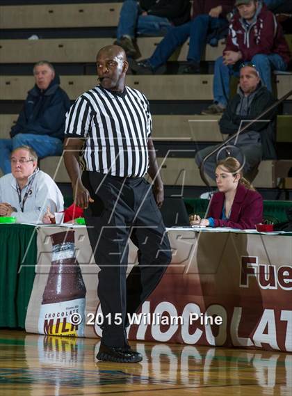 Thumbnail 2 in Jamesville-DeWitt vs. Albertus Magnus (NYSPHSAA Class A Semifinal) photogallery.