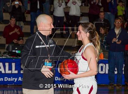 Thumbnail 3 in Jamesville-DeWitt vs. Albertus Magnus (NYSPHSAA Class A Semifinal) photogallery.
