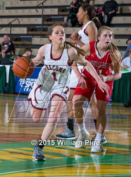 Thumbnail 2 in Jamesville-DeWitt vs. Albertus Magnus (NYSPHSAA Class A Semifinal) photogallery.