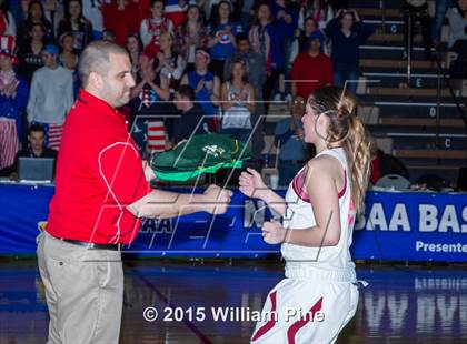 Thumbnail 1 in Jamesville-DeWitt vs. Albertus Magnus (NYSPHSAA Class A Semifinal) photogallery.