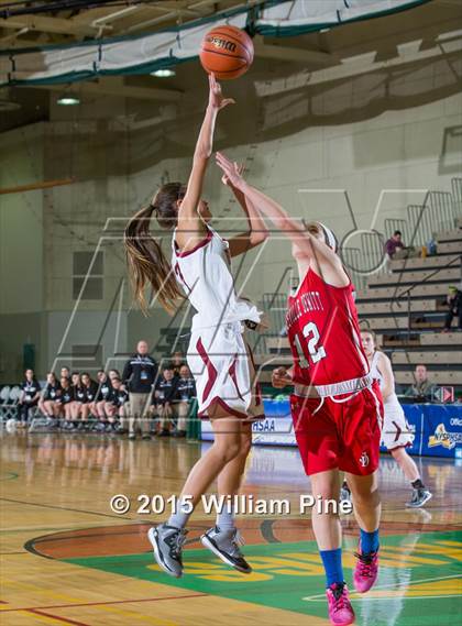 Thumbnail 3 in Jamesville-DeWitt vs. Albertus Magnus (NYSPHSAA Class A Semifinal) photogallery.