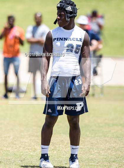 Thumbnail 1 in Pinnacle vs. Saguaro (GBAC 7-on-7) photogallery.