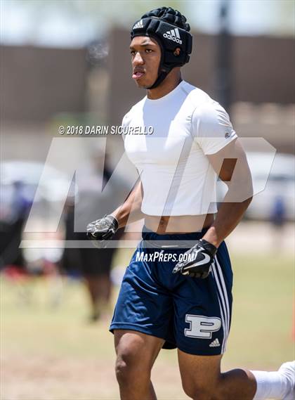 Thumbnail 2 in Pinnacle vs. Saguaro (GBAC 7-on-7) photogallery.