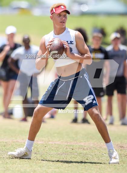 Thumbnail 3 in Pinnacle vs. Saguaro (GBAC 7-on-7) photogallery.