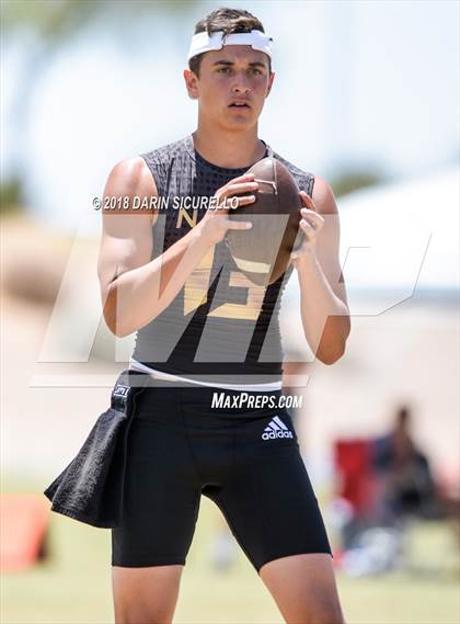 Thumbnail 2 in Pinnacle vs. Saguaro (GBAC 7-on-7) photogallery.