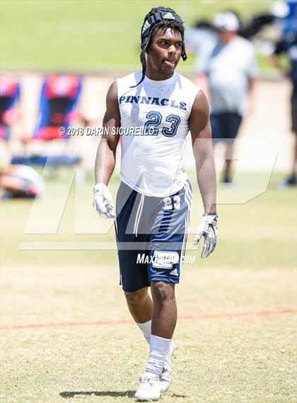 Thumbnail 3 in Pinnacle vs. Saguaro (GBAC 7-on-7) photogallery.