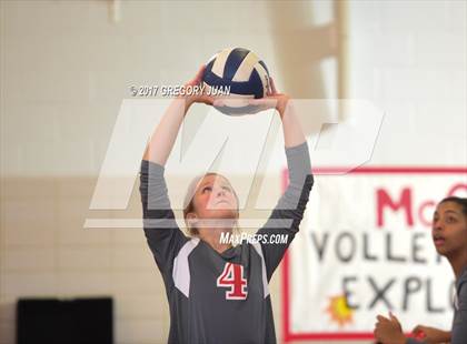 Thumbnail 2 in Edna Karr @ McGehee photogallery.