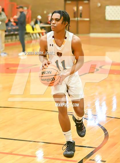 Thumbnail 2 in Willow Canyon vs. Mountain Pointe (MLK Dream Classic) photogallery.