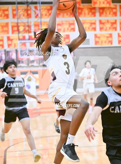 Thumbnail 3 in Willow Canyon vs. Mountain Pointe (MLK Dream Classic) photogallery.