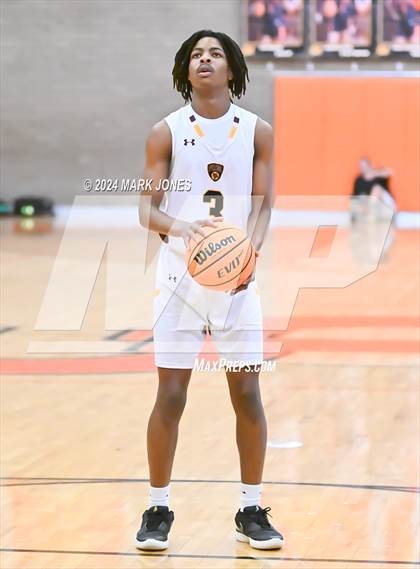 Thumbnail 3 in Willow Canyon vs. Mountain Pointe (MLK Dream Classic) photogallery.