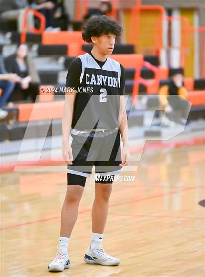 Thumbnail 3 in Willow Canyon vs. Mountain Pointe (MLK Dream Classic) photogallery.