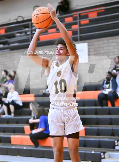 Thumbnail 2 in Willow Canyon vs. Mountain Pointe (MLK Dream Classic) photogallery.