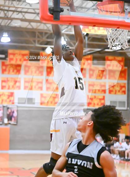 Thumbnail 3 in Willow Canyon vs. Mountain Pointe (MLK Dream Classic) photogallery.