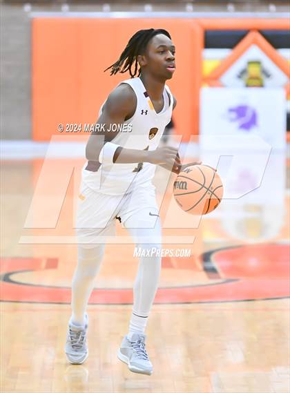 Thumbnail 2 in Willow Canyon vs. Mountain Pointe (MLK Dream Classic) photogallery.