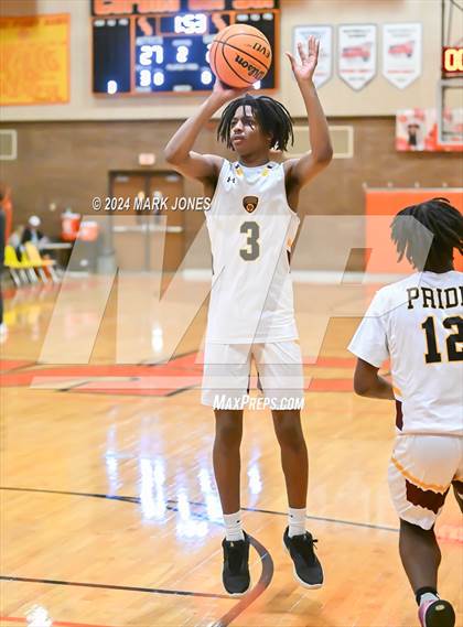 Thumbnail 3 in Willow Canyon vs. Mountain Pointe (MLK Dream Classic) photogallery.