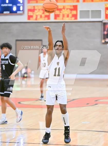 Thumbnail 2 in Willow Canyon vs. Mountain Pointe (MLK Dream Classic) photogallery.