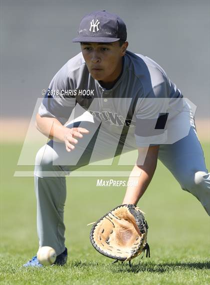 Thumbnail 3 in Yuma vs. Salpointe Catholic (Lancer Baseball Classic) photogallery.