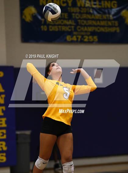 Thumbnail 3 in Cedar Park @ Pflugerville photogallery.