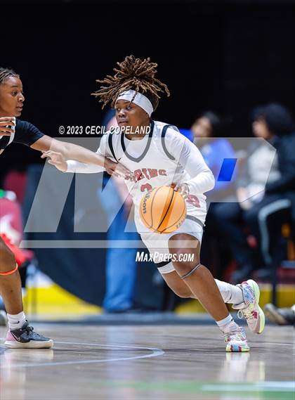 Thumbnail 3 in Warner Robins vs. Kell (GHSA 5A Championship) photogallery.