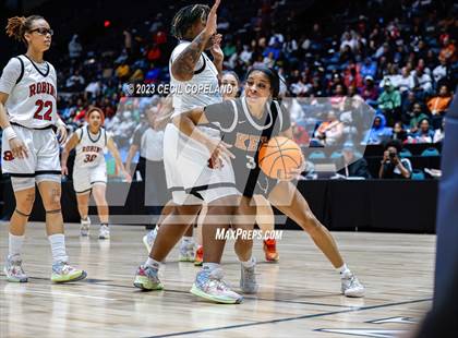 Thumbnail 2 in Warner Robins vs. Kell (GHSA 5A Championship) photogallery.
