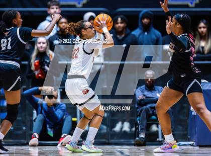 Thumbnail 2 in Warner Robins vs. Kell (GHSA 5A Championship) photogallery.