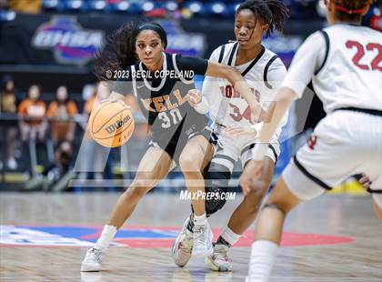 Thumbnail 2 in Warner Robins vs. Kell (GHSA 5A Championship) photogallery.