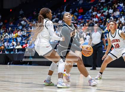 Thumbnail 3 in Warner Robins vs. Kell (GHSA 5A Championship) photogallery.