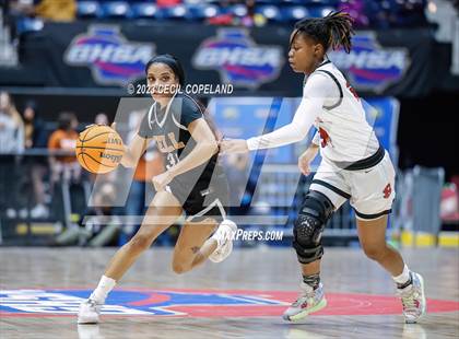 Thumbnail 2 in Warner Robins vs. Kell (GHSA 5A Championship) photogallery.