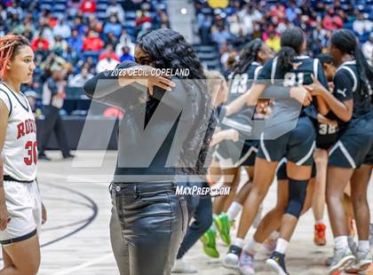 Thumbnail 3 in Warner Robins vs. Kell (GHSA 5A Championship) photogallery.