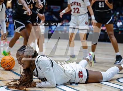 Thumbnail 2 in Warner Robins vs. Kell (GHSA 5A Championship) photogallery.