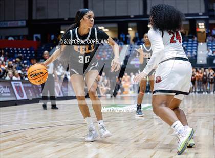 Thumbnail 3 in Warner Robins vs. Kell (GHSA 5A Championship) photogallery.