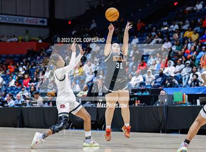 Thumbnail 3 in Warner Robins vs. Kell (GHSA 5A Championship) photogallery.