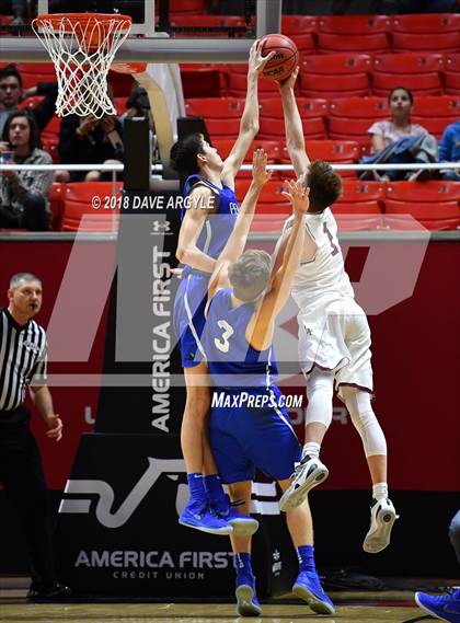 Thumbnail 2 in Pleasant Grove vs. Lone Peak (UHSAA 6A Final) photogallery.
