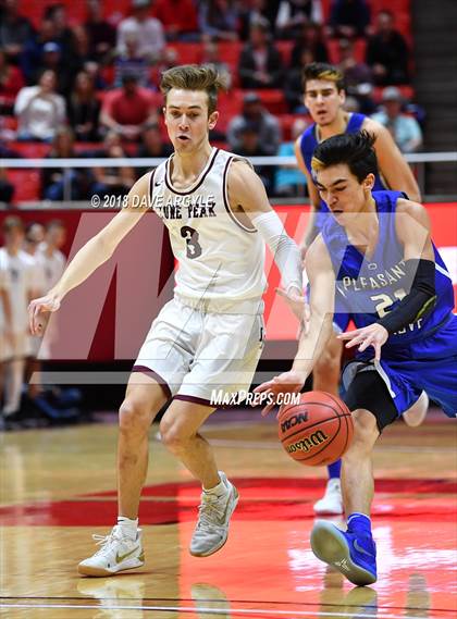 Thumbnail 3 in Pleasant Grove vs. Lone Peak (UHSAA 6A Final) photogallery.