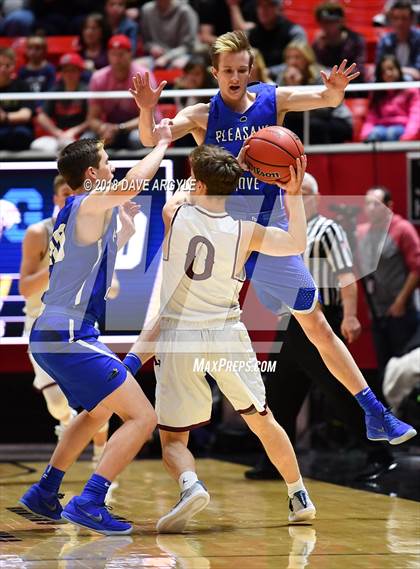 Thumbnail 1 in Pleasant Grove vs. Lone Peak (UHSAA 6A Final) photogallery.