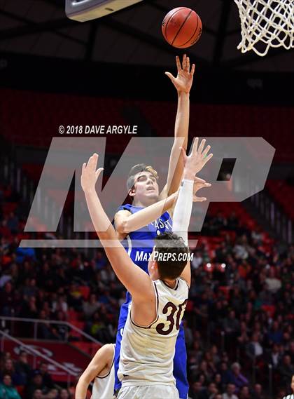 Thumbnail 3 in Pleasant Grove vs. Lone Peak (UHSAA 6A Final) photogallery.