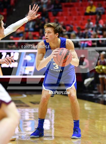 Thumbnail 3 in Pleasant Grove vs. Lone Peak (UHSAA 6A Final) photogallery.