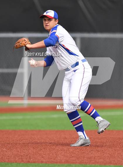 Thumbnail 2 in Graham vs Stephenville (Walker Stallcup Tournament) photogallery.