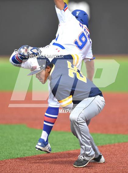 Thumbnail 3 in Graham vs Stephenville (Walker Stallcup Tournament) photogallery.
